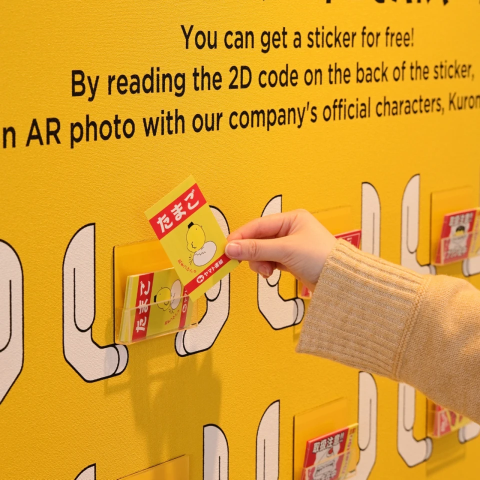 ミキプルーン クロネコさん専用 コスプレした黒猫 1枚に「そっくり」「配達、お疲れ様です